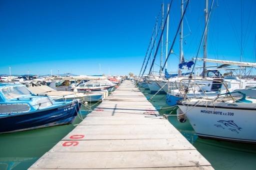 Lavish & Spacious Apt With Stunning Seaview, 10 Min Ath Airport Αρτέμιδα Εξωτερικό φωτογραφία