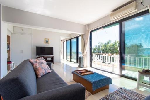 Lavish & Spacious Apt With Stunning Seaview, 10 Min Ath Airport Αρτέμιδα Εξωτερικό φωτογραφία