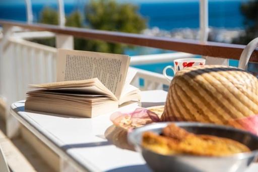 Lavish & Spacious Apt With Stunning Seaview, 10 Min Ath Airport Αρτέμιδα Εξωτερικό φωτογραφία
