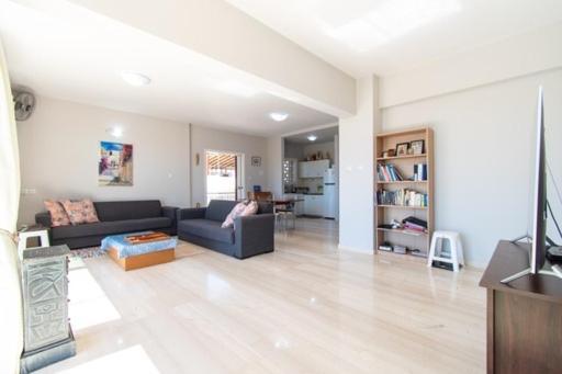 Lavish & Spacious Apt With Stunning Seaview, 10 Min Ath Airport Αρτέμιδα Εξωτερικό φωτογραφία