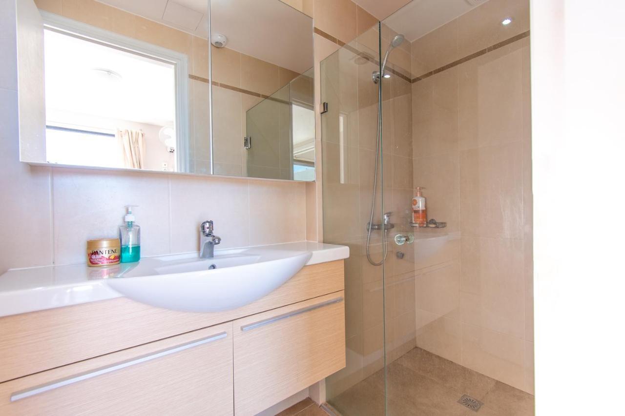 Lavish & Spacious Apt With Stunning Seaview, 10 Min Ath Airport Αρτέμιδα Εξωτερικό φωτογραφία